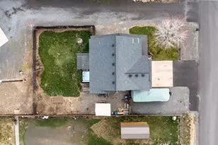 589 SE 10th St, Madras, OR 97741 - Photo 33