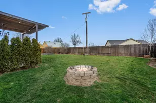 589 SE 10th St, Madras, OR 97741 - Photo 23