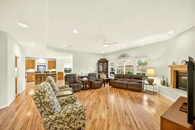 1937 Woodside Drive, Medford, OR 97501 - Photo 11