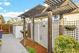 1937 Woodside Dr, Medford, OR 97501 - Photo 35