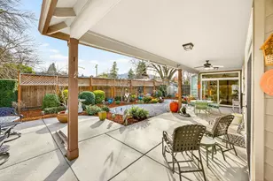 1937 Woodside Dr, Medford, OR 97501 - Photo 33