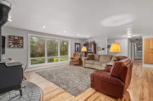 9728 Lower River Rd, Grants Pass, OR 97526 - Photo 11