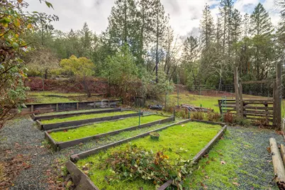 9728 Lower River Road, Grants Pass, OR 97526 - Photo 39