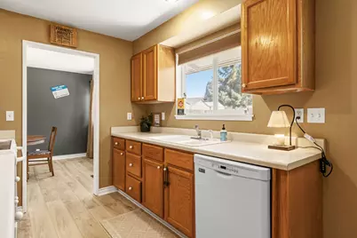 10553 Wright Avenue, Klamath Falls, OR 97603 - Photo 15