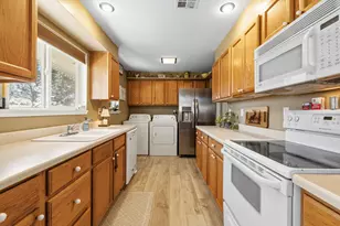 10553 Wright Ave, Klamath Falls, OR 97603 - Photo 13