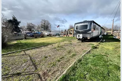 4258 Arthur Street, Klamath Falls, OR 97603 - Photo 5