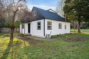 3237 De Woody Ln, Grants Pass, OR 97527 - Photo 5