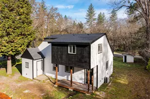 3237 De Woody Ln, Grants Pass, OR 97527 - Photo 3