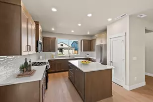 20894 SE Caldera Dr, Bend, OR 97702 - Photo 5