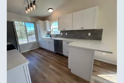 629 SW Deer Ridge Court, Madras, OR 97741 - Photo 7