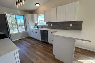 629 SW Deer Ridge Ct, Madras, OR 97741 - Photo 7