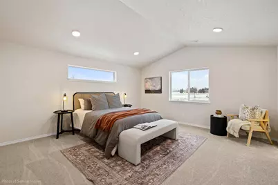 700 NW Walnut Avenue #75, Redmond, OR 97756 - Photo 5