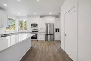 1185 Orange Blossom Dr, Klamath Falls, OR 97601 - Photo 9