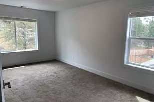 1185 Orange Blossom Dr, Klamath Falls, OR 97601 - Photo 19
