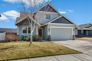 964 SW 25th Ln, Redmond, OR 97756 - Photo 1