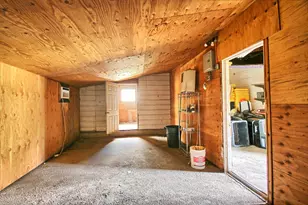 5355 Coleman Creek Rd, Medford, OR 97501 - Photo 49