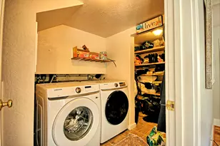 5355 Coleman Creek Rd, Medford, OR 97501 - Photo 21