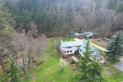 5355 Coleman Creek Road, Medford, OR 97501 - Photo 3