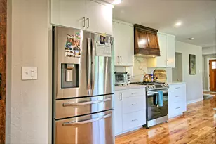 5355 Coleman Creek Rd, Medford, OR 97501 - Photo 13