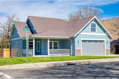 19 Pine Court, Eagle Point, OR 97524 - Photo 5