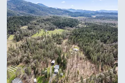 522 Jackadel Lane, Cave Junction, OR 97523 - Photo 11