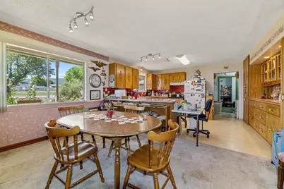 4464 Tioga Way, Central Point, OR 97502 - Photo 7