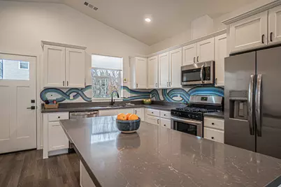 256 Rockfellow Place, Talent, OR 97540 - Photo 11