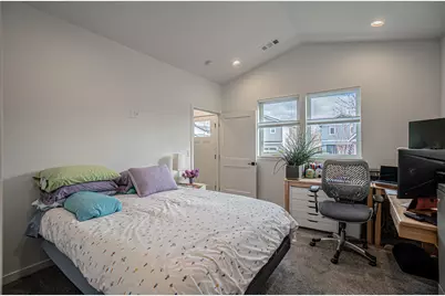 256 Rockfellow Place, Talent, OR 97540 - Photo 13