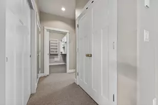 21834 Boonesborough Dr, Bend, OR 97701 - Photo 31