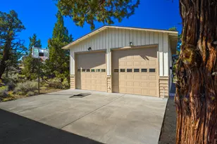 21834 Boonesborough Dr, Bend, OR 97701 - Photo 47