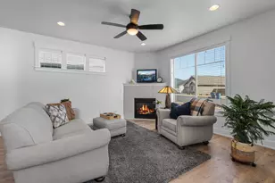 4649 SW 36th St, Redmond, OR 97756 - Photo 7