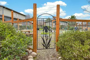 100 Dunn Cir, Ashland, OR 97520 - Photo 41