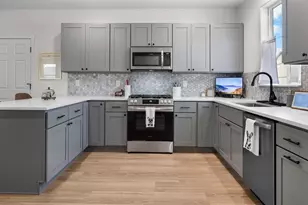 1331 NE 4th St, Redmond, OR 97756 - Photo 11