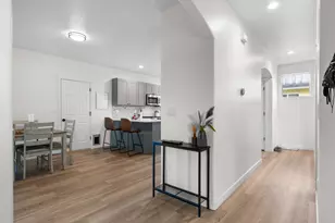 1331 NE 4th St, Redmond, OR 97756 - Photo 7