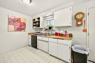 8207 Division Rd, White City, OR 97503 - Photo 25