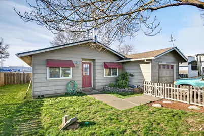 8207 Division Road, White City, OR 97503 - Photo 1