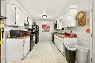 8207 Division Rd, White City, OR 97503 - Photo 23