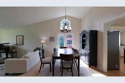 9401 Old Stage, Central Point, OR 97502 - Photo 17