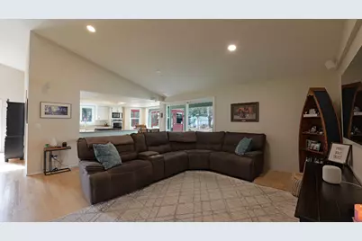 9401 Old Stage, Central Point, OR 97502 - Photo 23