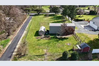 9401 Old Stage, Central Point, OR 97502 - Photo 39