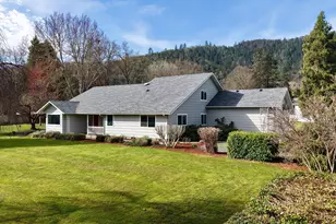 9401 Old Stage, Central Point, OR 97502 - Photo 1