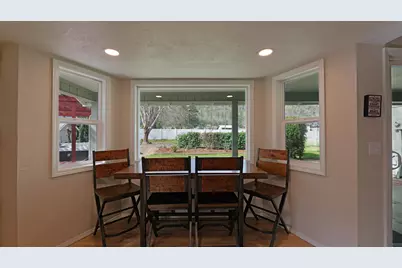 9401 Old Stage, Central Point, OR 97502 - Photo 21