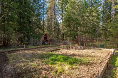 244 Riessen Road, Grants Pass, OR 97526 - Photo 39