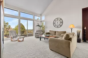 10879 Village Loop, Redmond, OR 97756 - Photo 5