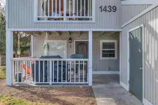 1439 NW Juniper St, Bend, OR 97703 - Photo 3