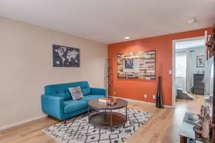 1439 NW Juniper St, Bend, OR 97703 - Photo 9