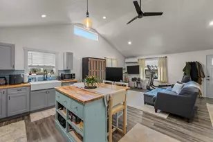 242 NW 1st Ave, John Day, OR 97845 - Photo 17