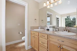 63027 Fresca St, Bend, OR 97703 - Photo 33