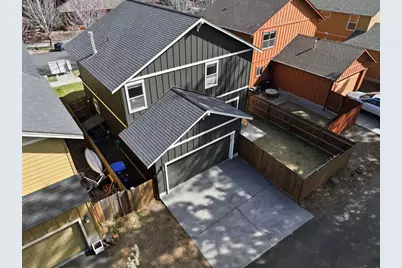 62763 Hawkview Road, Bend, OR 97701 - Photo 3