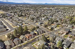 62763 Hawkview Road, Bend, OR 97701 - Photo 39